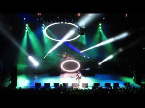 LL Cool J - Head Sprung (Live) with DJ Z Trip (Dir. XTEK OVERLOAD)