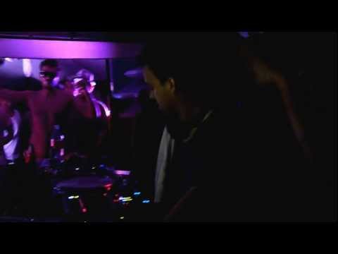 maceo plex (Can't Leave You)  @ bloop pool party - vilamoura - 10/08/11