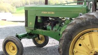 preview picture of video 'John Deere 70 lower idle'