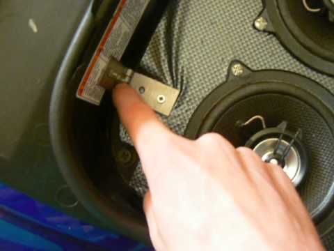comment ouvrir le coffre d'un scooter mbk