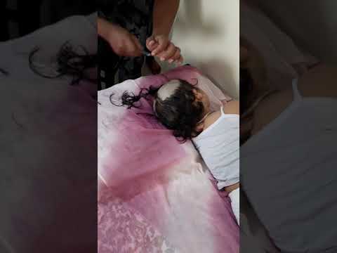Kuhu baby getting trending haircut of summers..#babyhaircut #cutebaby #mundan #sleepingbeauty