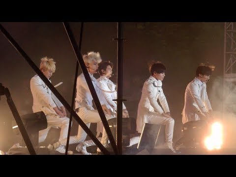【FANCAM】 131006  gangnam festival  SHINee  Everybody