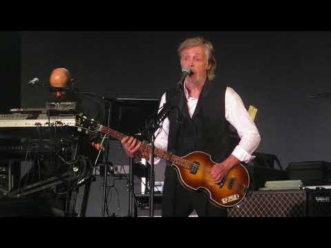 Paul McCartney - I Saw Her Standing There (Curitiba 2023)