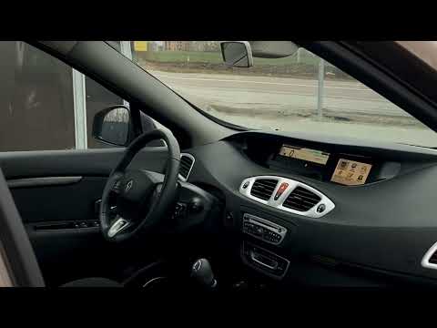 Renault Scenic 2010 рік