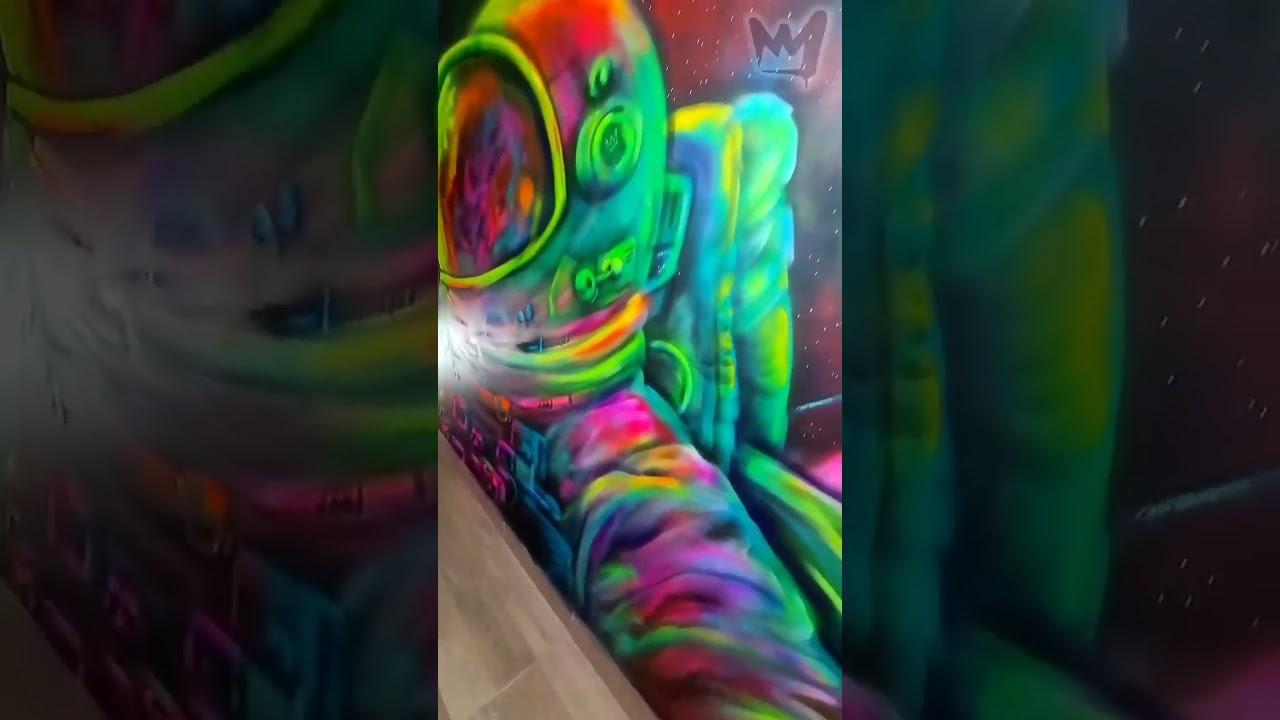 Medio Mural Astronauta - Daniel Drosh