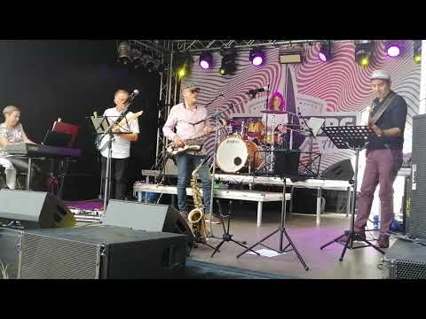 Dimitar Bonev & The Groove Mates - [Bass Solo]