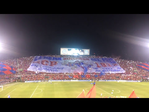 "Recibimiento Cerro Porteño vs Nacional de Medellín (01/11/16)" Barra: La Plaza y Comando • Club: Cerro Porteño