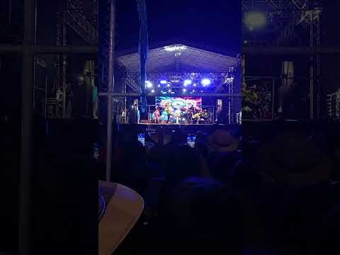 Show de Washington brasileiro no Virginio Miravania
