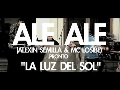 Ale Ale (Alex Boma & MC Losibe) con Javiera Rosselot & DJ Esete - La luz de la Luna - EN VIVO.