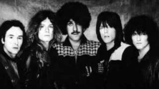 Thin Lizzy - Thunder &amp; Lightning