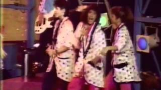 KIDS Incorporated - Hindsight 20 20 (HD - 1986 Remaster) - REPOSTED