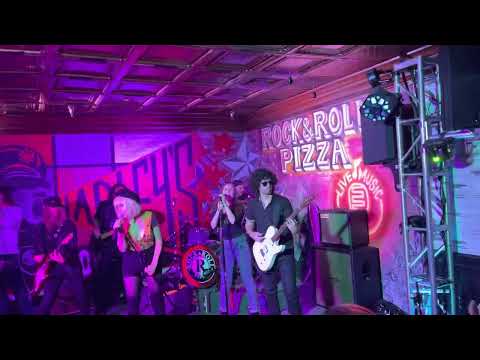 Blondie Tribute Band - Heart Of Blonde - One Way Or Another - Rock And Roll Pizza Simi Valley