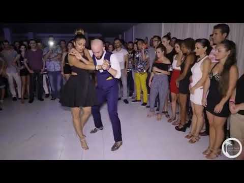 bachata tradicional ATACA Y ALEMANA GRUPO EXTRA TE VAS