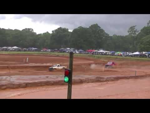 Mud Wright & Mossy Oak Mudslinger