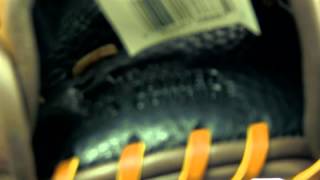 Video thumbnail: Rawlings Gold Glove Legend Series: GGL302CV