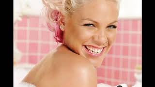 P!nk - The King is Dead (but the Queen is Alive)