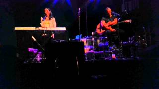 aMina- I Know What It Feels Like (Live at Drom- Exclusive)