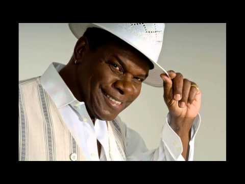 Amigo é Para Essas Coisas - Emílio Santiago e João Nogueira (1979)