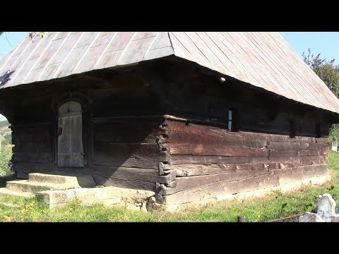 Chiese di legno del Bihor-Chiesa degli Arcangeli Michele e Gabriele di Campani de Pomezeu - Biserici