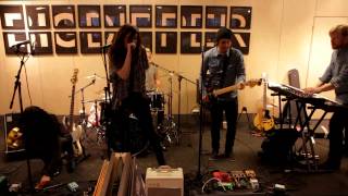Phone Joan - Black Gold