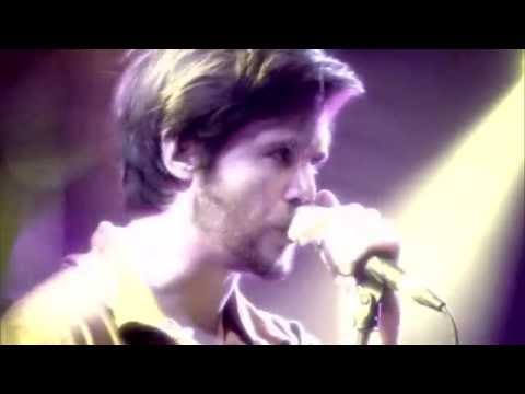 Bazart - Zienderogen [live @ De Wereld Draait Door]