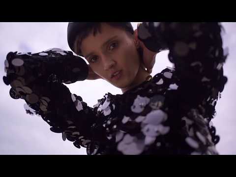 download lagu mp3 mp4 Prada Editorial, download lagu Prada Editorial gratis, unduh video klip Prada Editorial