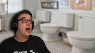 there are co-op toilets in this Zillow Gone Wild