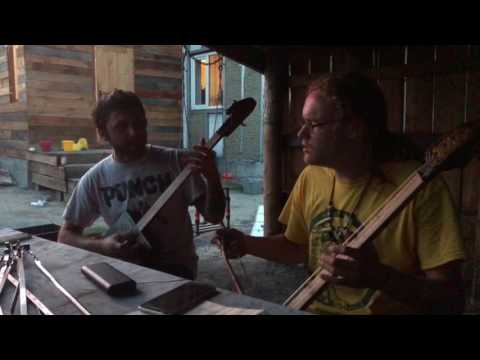 Impromptu Tuvan Jam in Kyzyl - throat singing