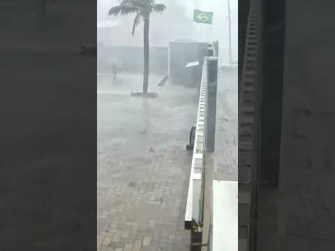 possível microexplosão em Santa Terezinha De Itaipu PR.