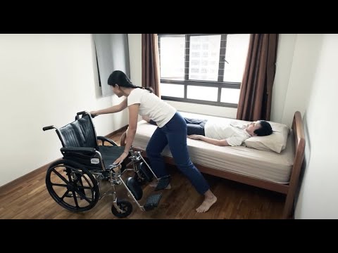 Cancer Caregiver Tips: Transferring from Bed to Wheelchair  | Parkway Cancer Centre