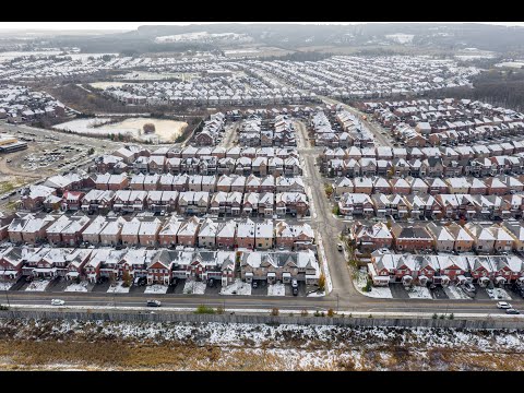 306 Giddings Crescent, Milton Home for Sale - Real Estate Properties for Sale