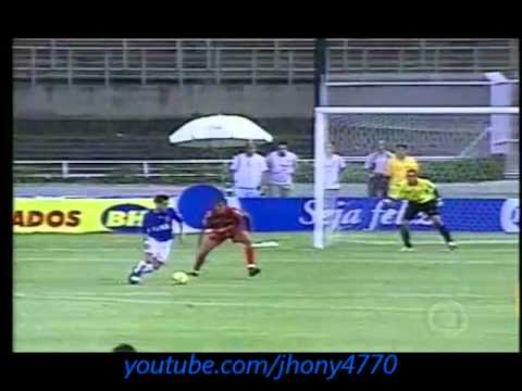 Kerlon gol pelo cruzeiro.