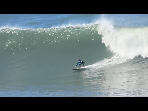 Huge waves at Huntington Pier 