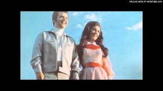 Conway Twitty and Loretta Lynn - Don&#39;t Tell Me You&#39;re Sorry