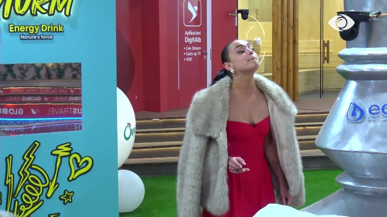 “Ji i kujdesshëm…”/ Gjesti-Eglit: Do të puth nga gishti i këmbës te koka, o Mbretëresha Elisabetë