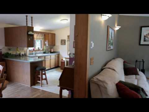 Charlton, Massachusetts real estate & homes | 17 Fitzgerald Road