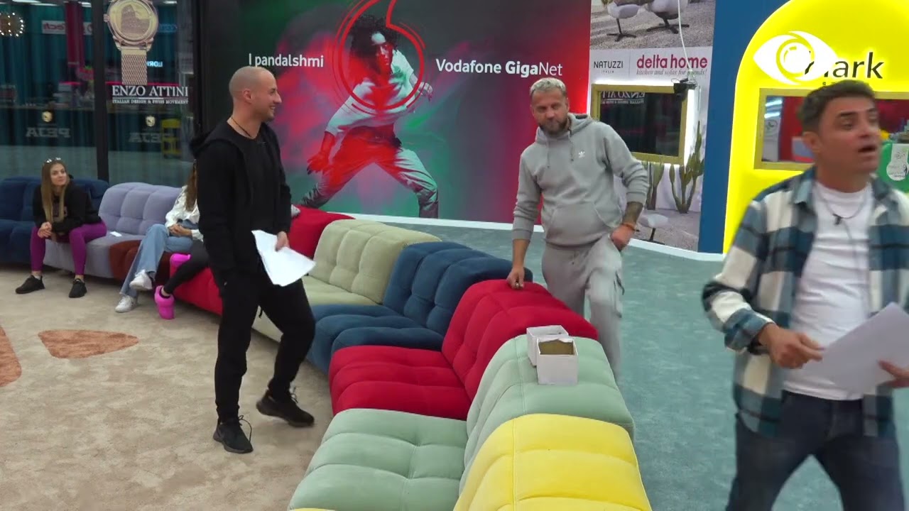 Kristi-Oltës: Ai po e përdor atë!Kjo është pika e dobët mes nesh!