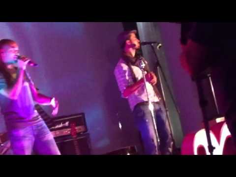 Tyron Ricketts mit Mic Donet - Alles ist gut