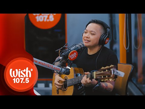 Ice Seguerra performs "Leaves" LIVE on Wish 107.5 Bus