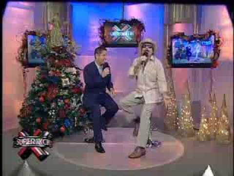 SuperXclusivo 12/3/09 - Héctor y Frankie tratan de manejar la bola