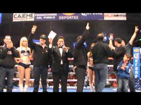 Coloca Alcalde de Cajeme cinturón de campeón a Humberto "Zorrita" Soto