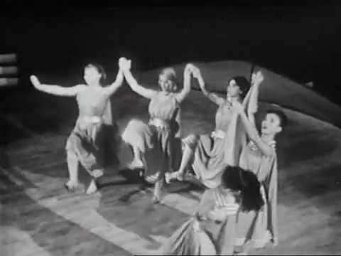 ז״ל יונתן כרמון Karmon Israeli Folk Dancers & Singers - live in France, 1959 - video 2