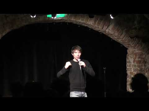Cabaretier Fabian Franciscus vertelt in De Meerpaal over zijn missie als professioneel autist Cabaretier Fabian Franciscus vertelt in De Meerpaal over zijn missie als professioneel autist