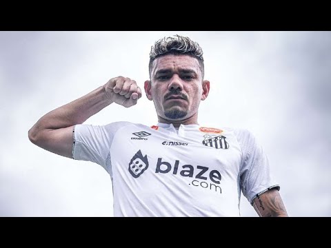 ALL 9 GOALS BY TIQUINHO SOARES FOR SANTOS
