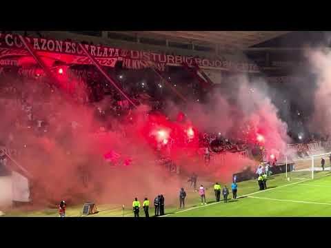 "Así iniciaba la fiesta en las tribunas del " Barra: Baron Rojo Sur &bull; Club: América de Cáli &bull; País: Colombia