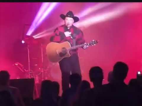 Promotional video thumbnail 1 for The Thunder Rolls: Garth Brooks Tribute