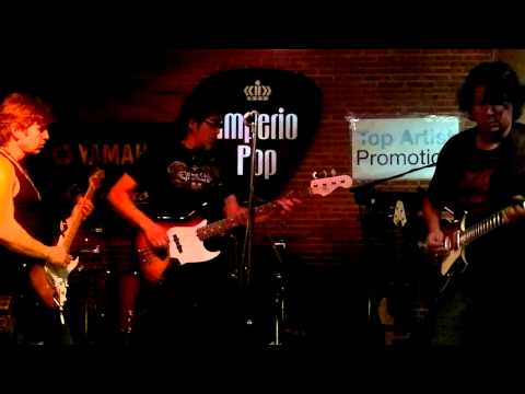 CONCURSO CHICKENFOOT PARTICIPANTE2 (BRUNO)