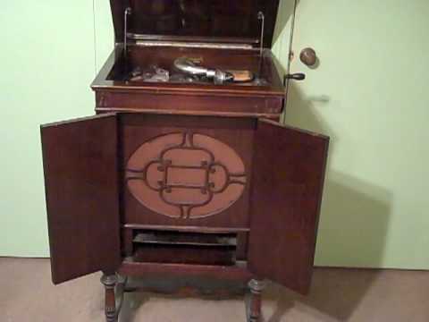 Six Jumping Jacks Harry Reser Tom Stacks - Our American Girl - Roaring 20's.MP4