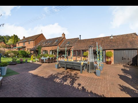 SOLD - Ombersley, Worcestershire - Fine & Country Worcestershire, Abi Hershman & Vanessa Bradford