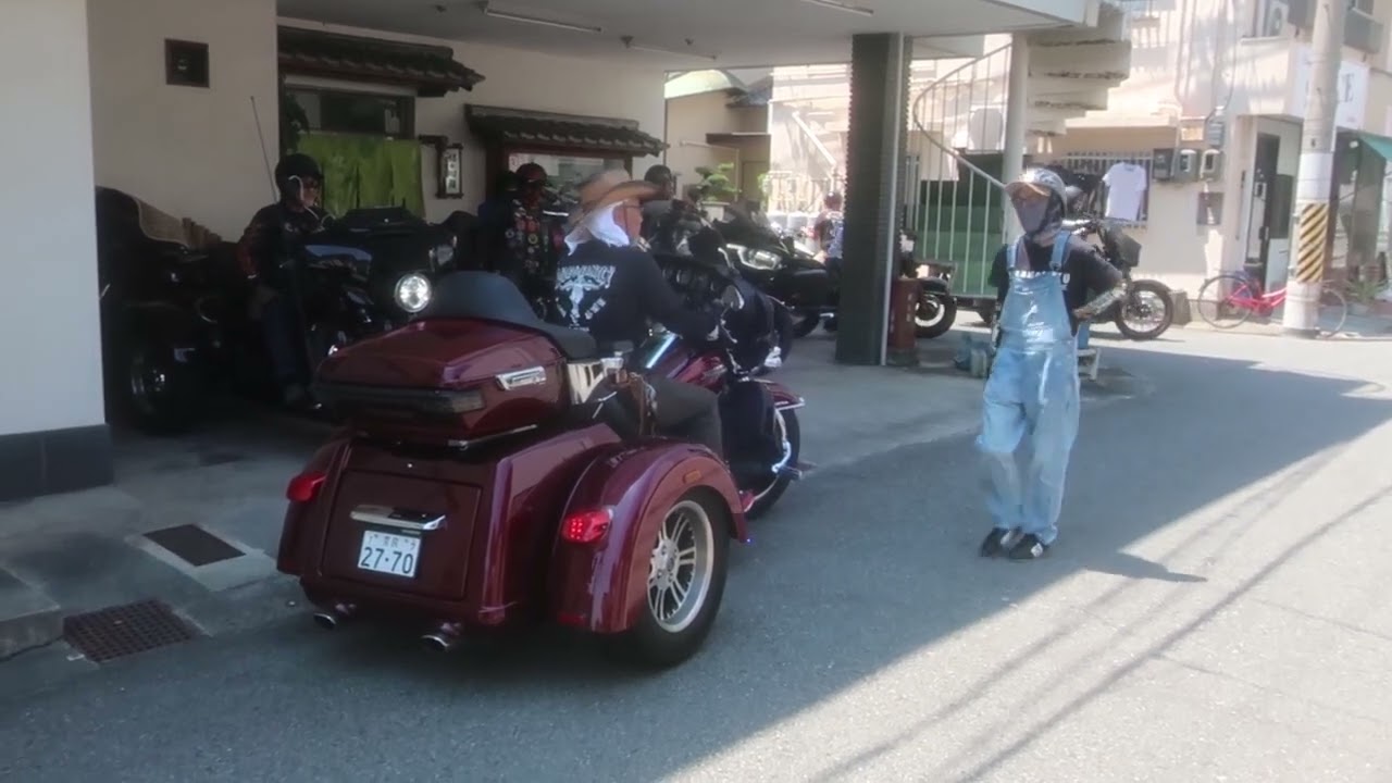 八咫烏　あちんファミリー